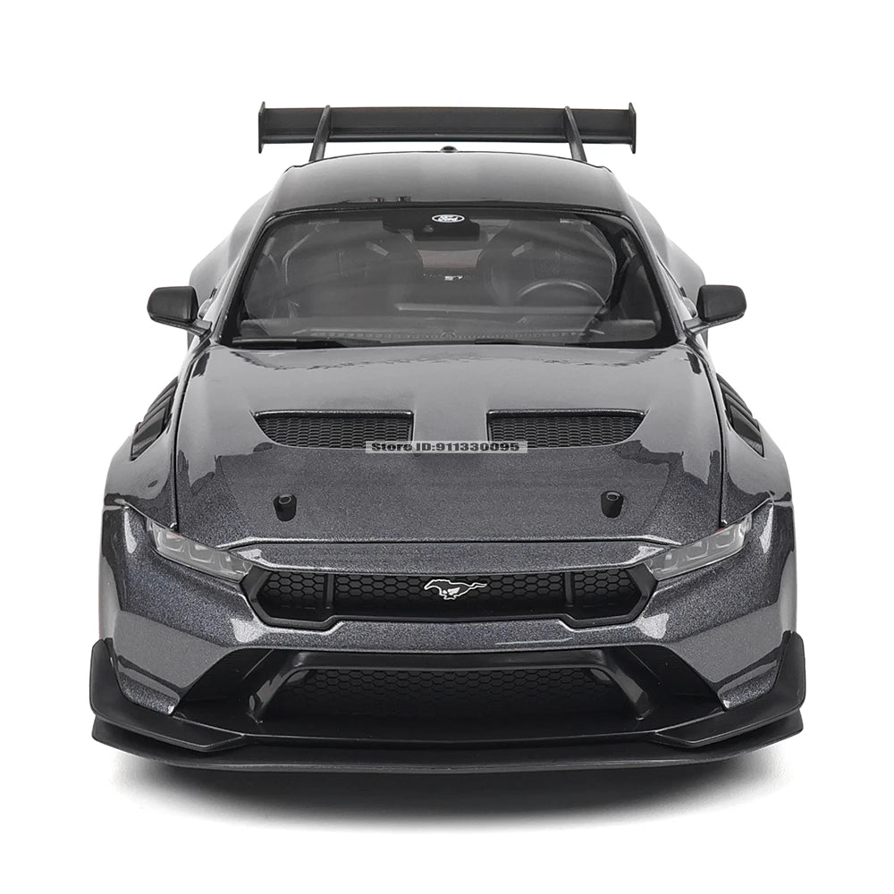 Maisto 1:18 2025 Ford Mustang CTD Alloy Car Model Static Die Casting Model Collection Gift Toy Gift Black base