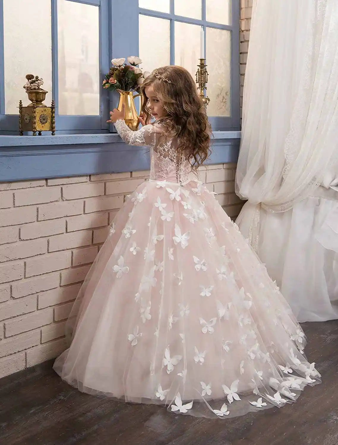 Elegant and Lovely butterfly Floor Mopping Flower Girl Wedding Dress, Lace Long-Sleeved Ball Dress
