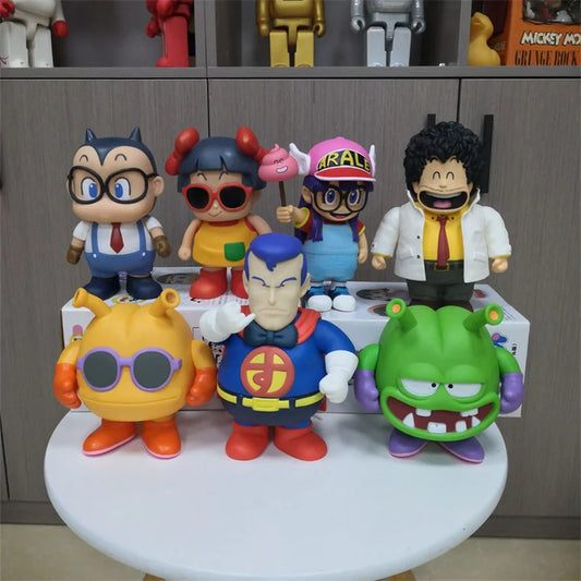 16cm Arale Anime Figure Special Edition Dr Slump Cartoon Stupid Superman Little Child Kawaii Statue Doll Decoration Toy Gift