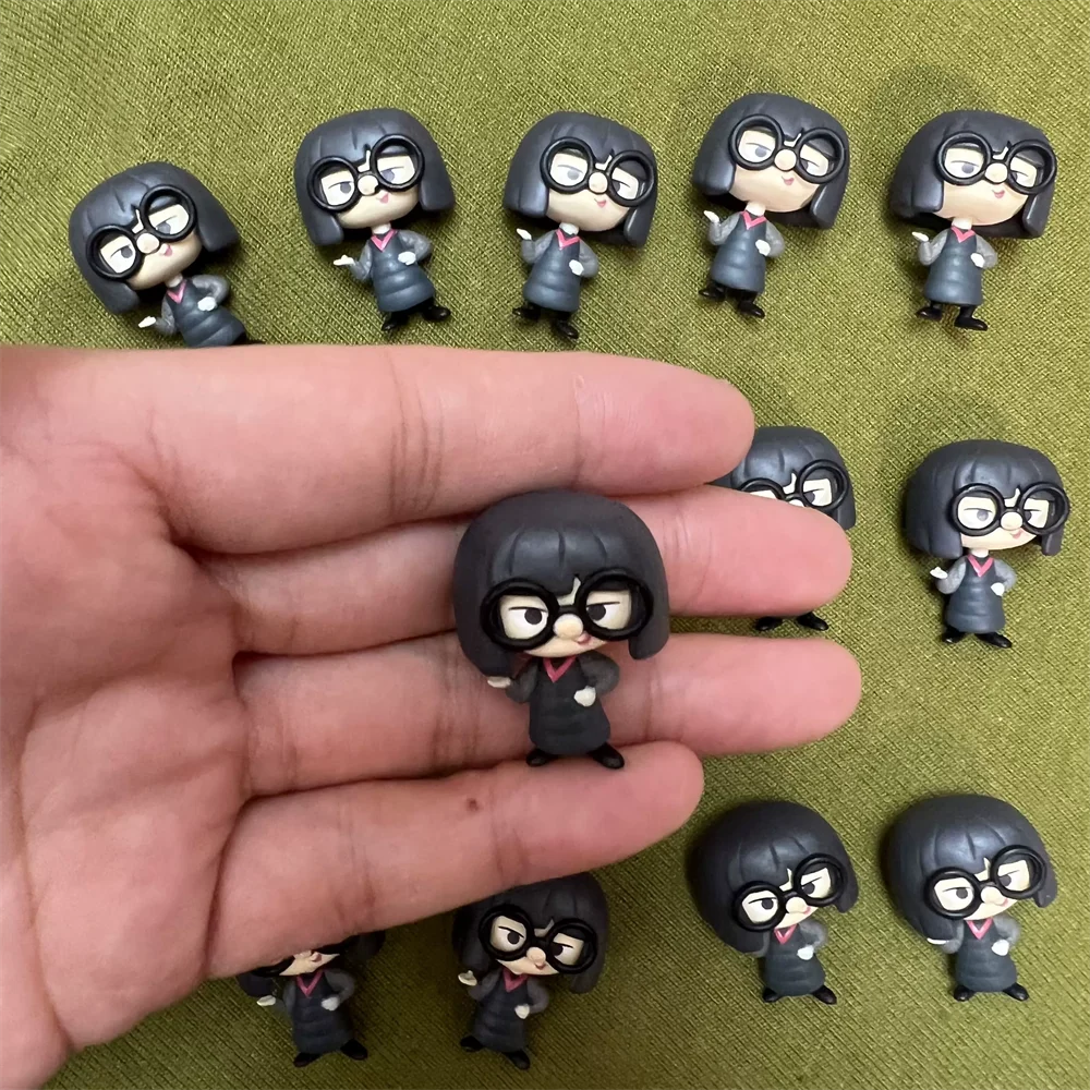 Disney original 100th Mini Figureines Bottle Toy  Princess Series Villain Series Figurine Toy Model For Kids Gifts