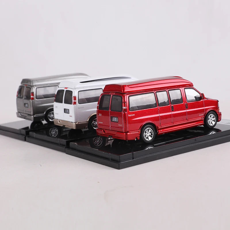 SHADOW 1:64 GMC Savana Explorer  SE Alloy Model Car