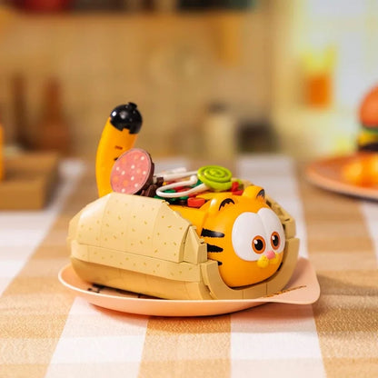 Pantasy Garfield Crystal Ball Series Fun Gashapon Machine Building Block Puzzle Model Desktop Ornament Children's Gift