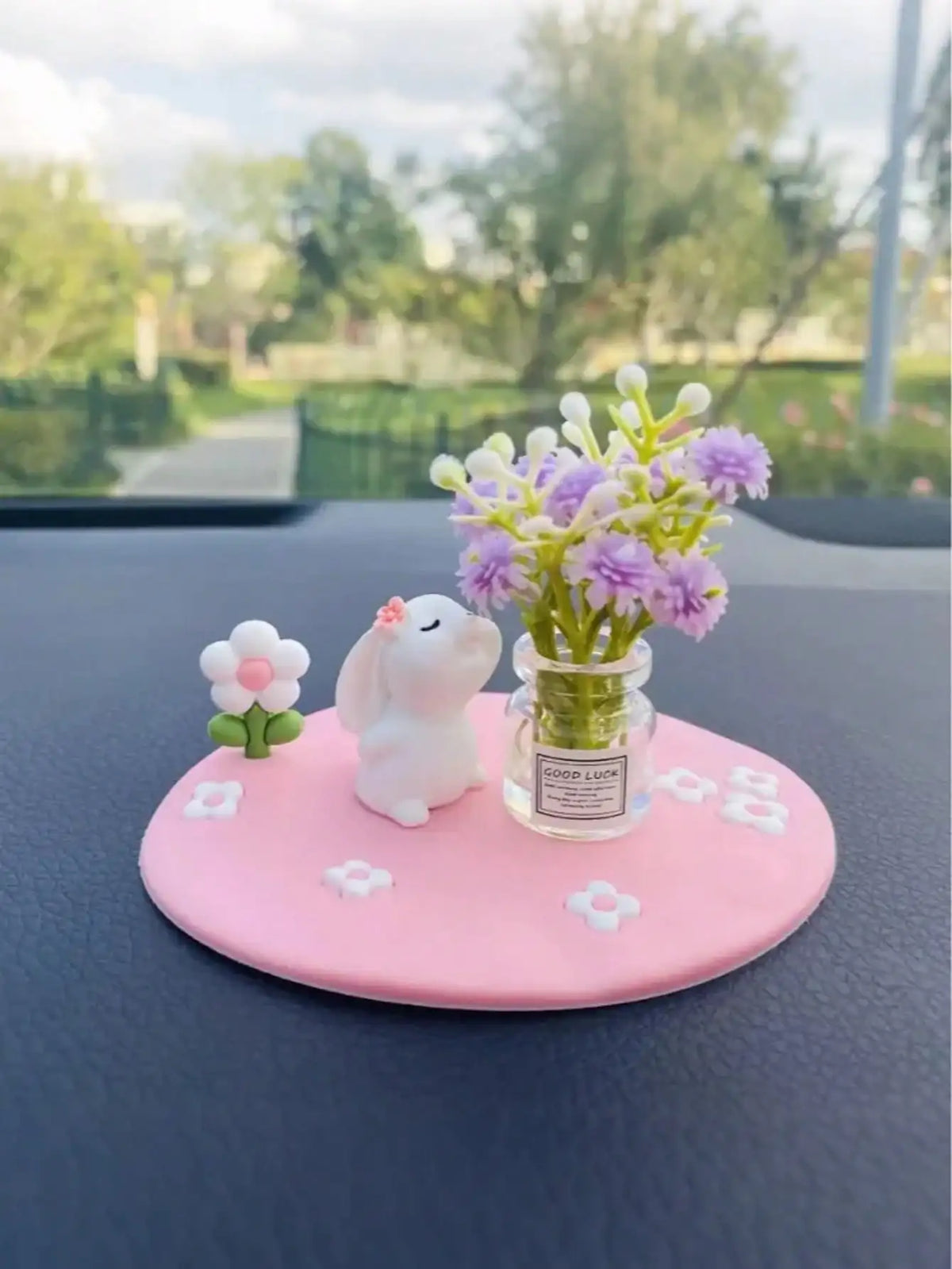 Cute Creative Daisy & Clover Pads | Mini Car & Desktop Ornaments | Perfect for Car Interior Decoration