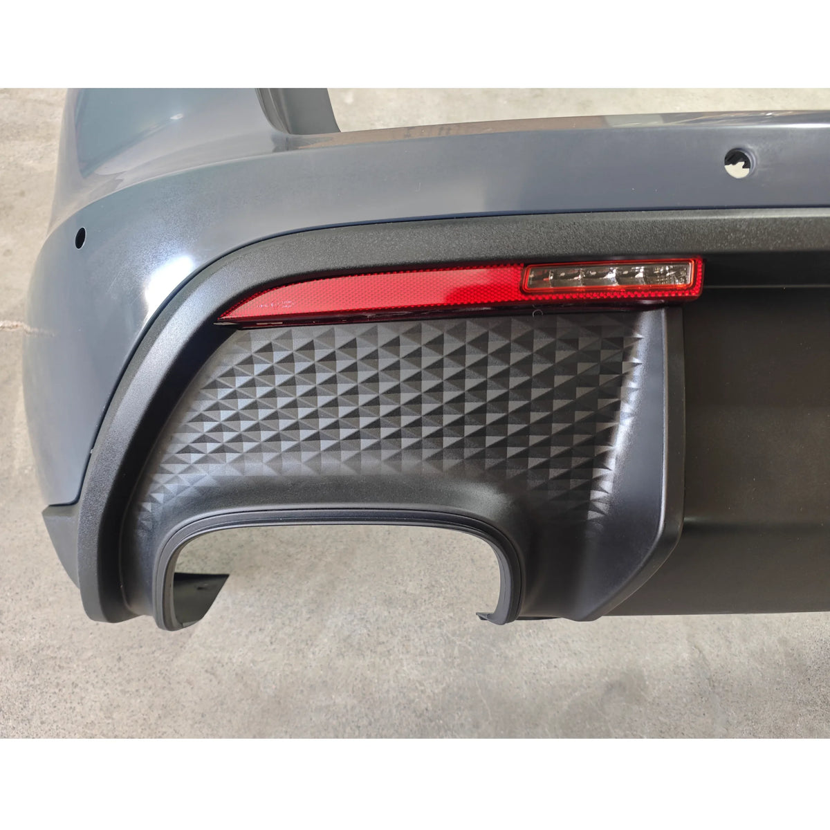 Rear bumper Assembly for Porsche macan 14-22 modified 2023 style Rear bar Surround Body Kit Car Accessories