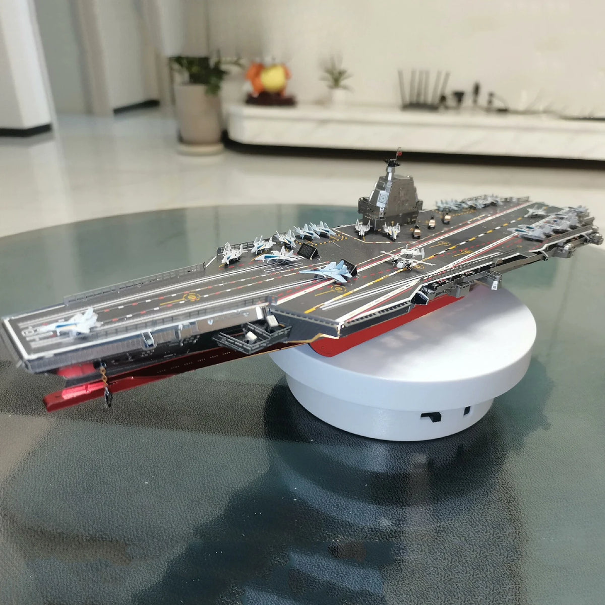 1/1000 Scale Fujian Aircraft Carrier Model 33cm Made of Metal Equipped with Lights Ships Static Model Ship Toy Ornament