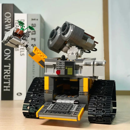 Hot New 687PCS Creative Wall E Robot Building Blocks Assembly Model Home Decoration Toys For Birthday Christmas Gifts