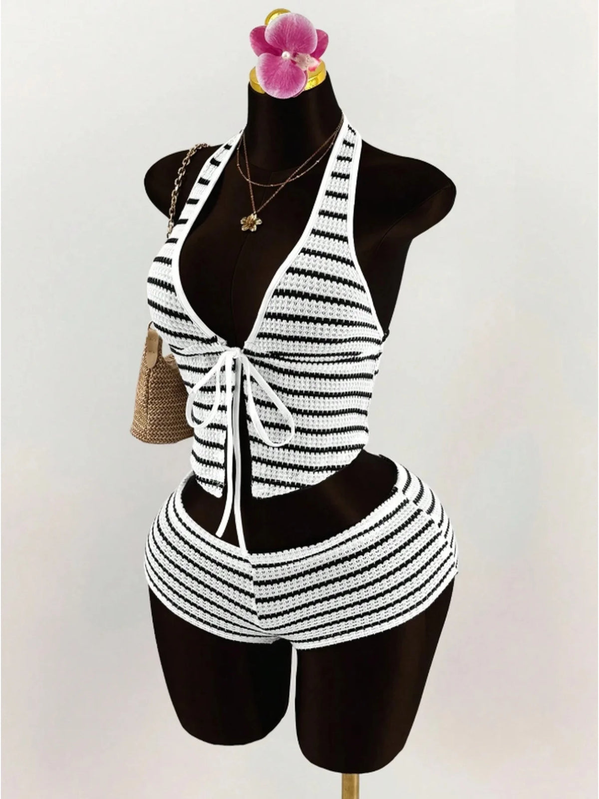Women's Set Summer Casual Sexy Color Blocked Hanging Neck Sleeveless Tied Top + Color Blocked Elastic Waist Shorts Set