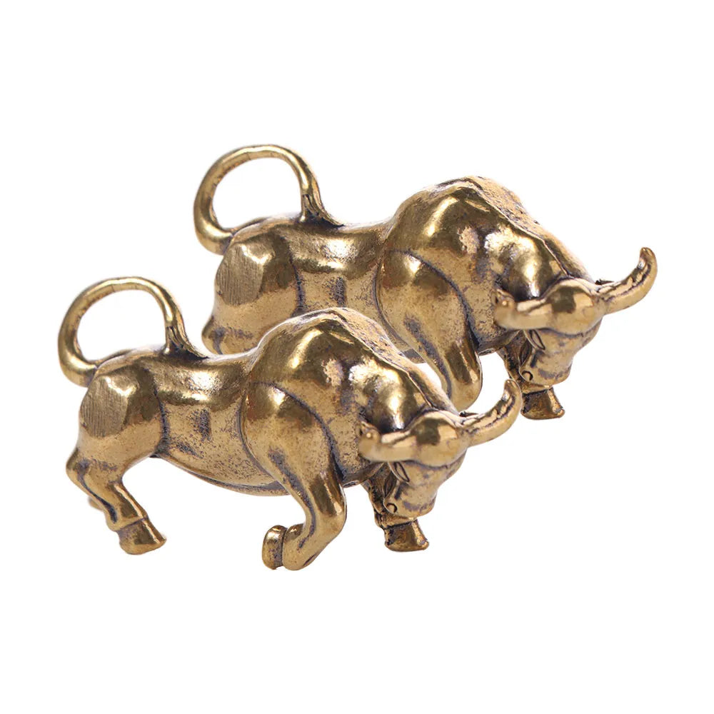 2pcs Vintage Brass Bullfighting Figurines Twelve Zodiac Chinese Mini Cattle Statue Solid Copper Lifelike Bull Ornament
