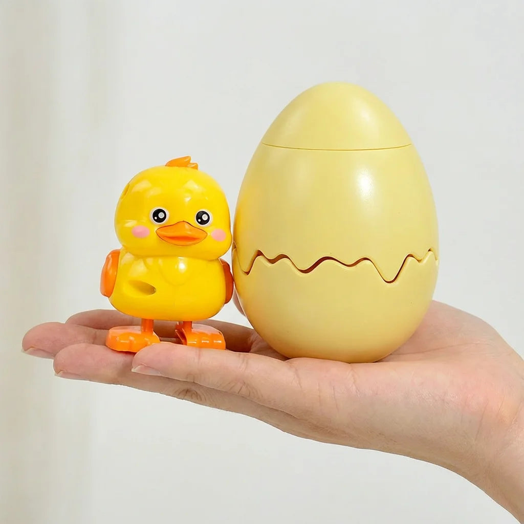 Cute little animal bouncing egg toy, funny wind-up jumping chick toy, wind-up control, cute design, suitable for children, stres