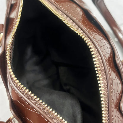 New Trendy Crocodile Shape Handbag for Women, Europe and America Fashion Tote Designer Female Casual Shoulder Crossbody Bag Ins
