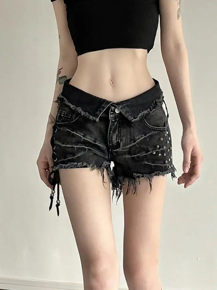 Punk Style Rivet Stitching Denim Shorts Black Low Rise Skinny Lace-Up Short Jeans Women Gothic Streetwear Y2K Distressed Shorts