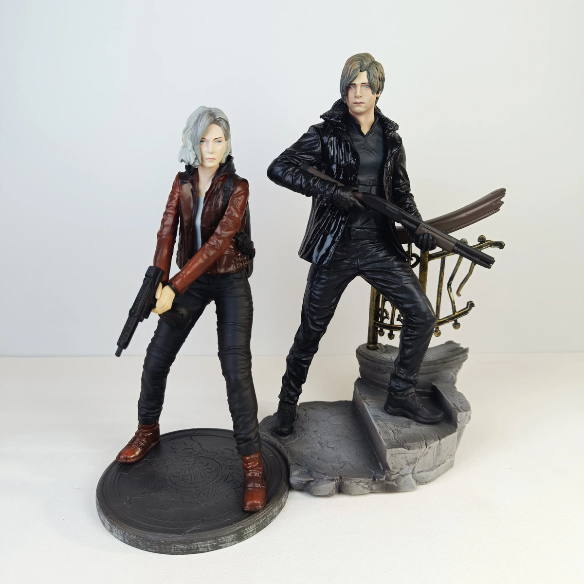 21cm Resident Evil Action Figures Leon And Grace GK Statue Decorative Figures