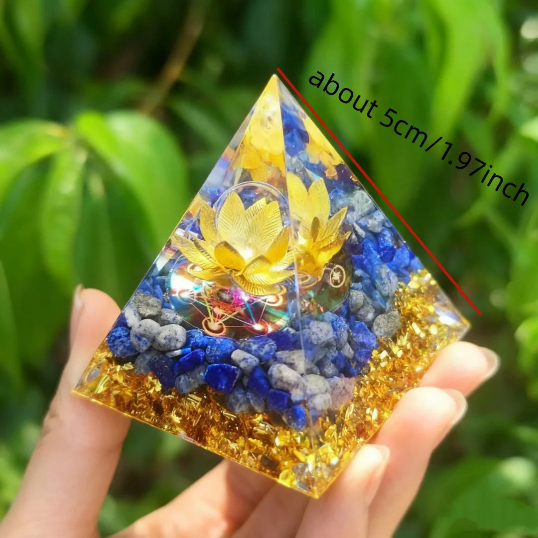 1pc Lapis Lazuli Lotus Symbole Orgone Pyramide, Crystal Organite Pyramid, Pyramid Ornament Lapis Lazuli Resin