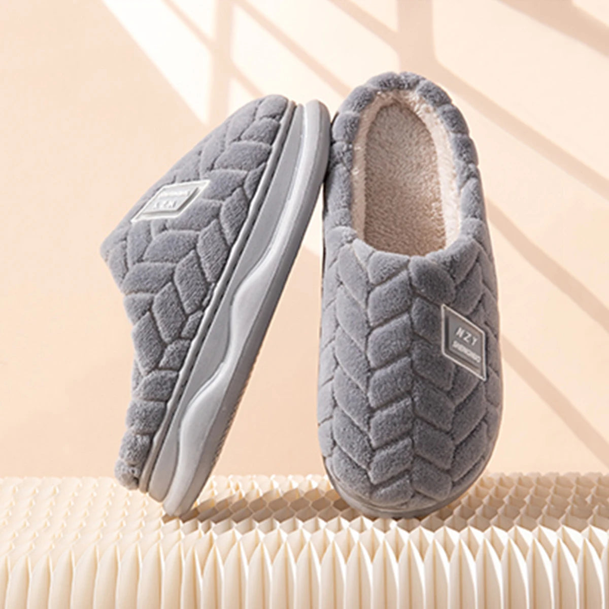 Winter Home Slippers for Women Warm Thick Sole Non Slip Indoor Slippers for Men Fluffy Bedroom Slippers for Unisex