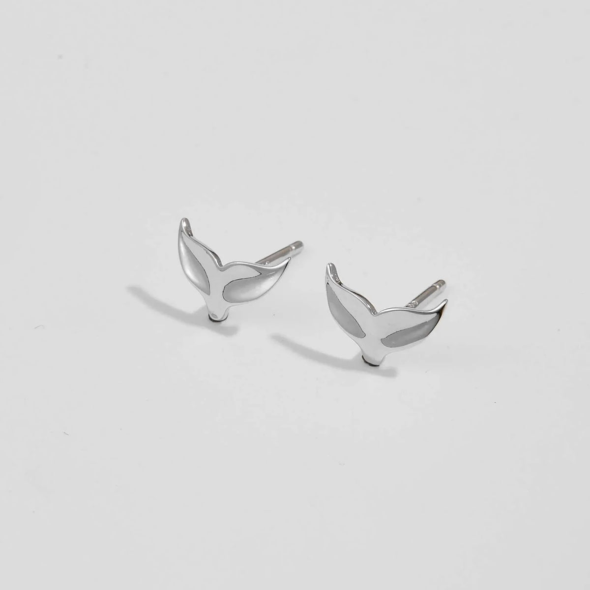 ANDYWEN 925 Sterling Silver Gold  Fish Tail Stud Earring Clips Piercing Pendiente Women luxury Fine Jewelry Simple Jewels