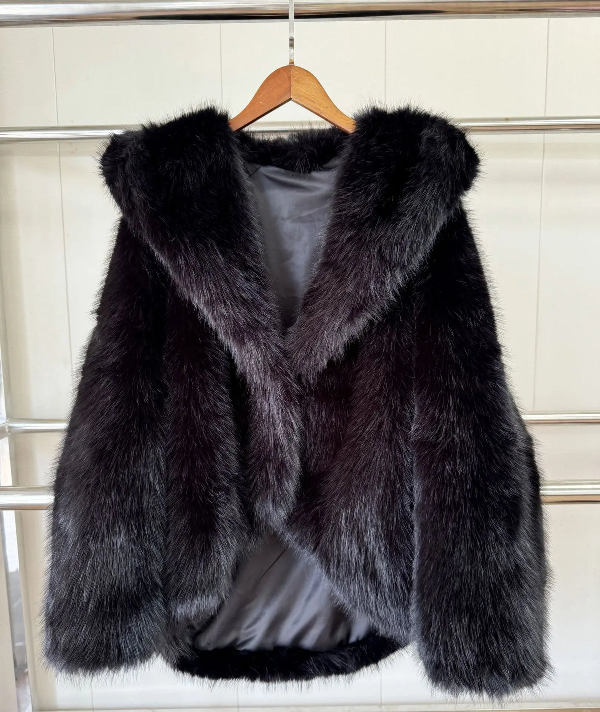 Solid Color Hooded Imitation Fur Coat Europe and The United States Imitation Eye-catching Enthusiasm Warm Comfortable Fashion