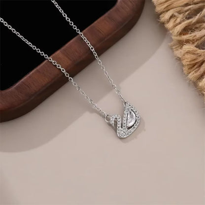 Elegant Pearl Necklace For Women Heart Pendant Necklaces Luxury Imitation Pearls Chain Necklaces Korean Jewelry Girls Gifts