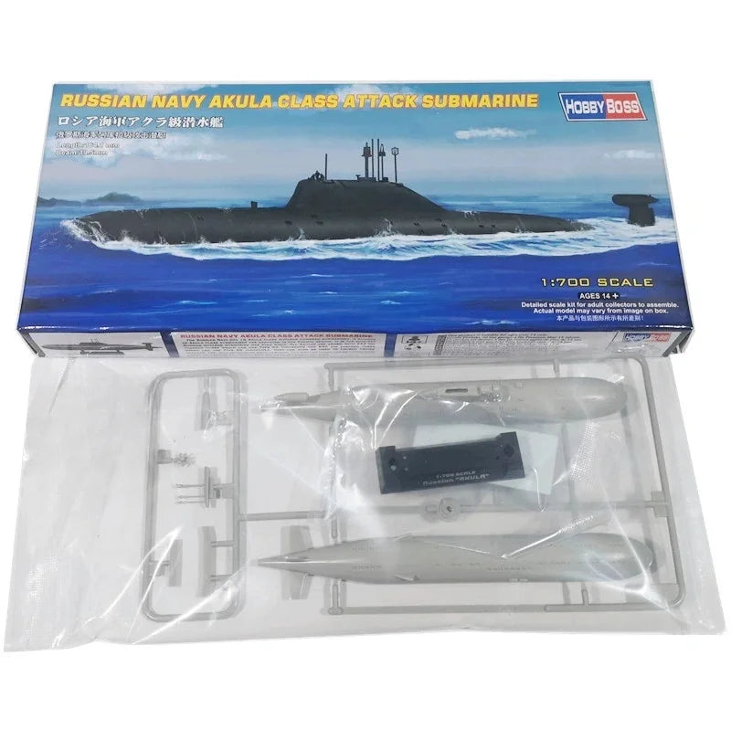 TRUMPETER 1/700 Military Nuclear Submarine Assembly Ship Model