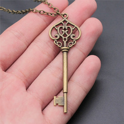 Vintage Big Key Pendant Long Chain Necklace For Women Girl Birthday Gift Enter University Gift Costume Jewellery Necklace