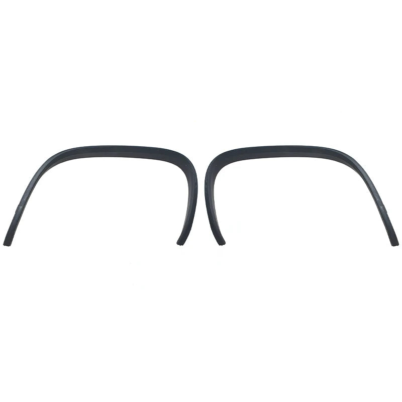 For Porsche Macan 95B 2022 2023 95B807811 Car Rear Lip Exhaust Frame Rear Bumper Tailpipe Frame Decoration Cover Accessories
