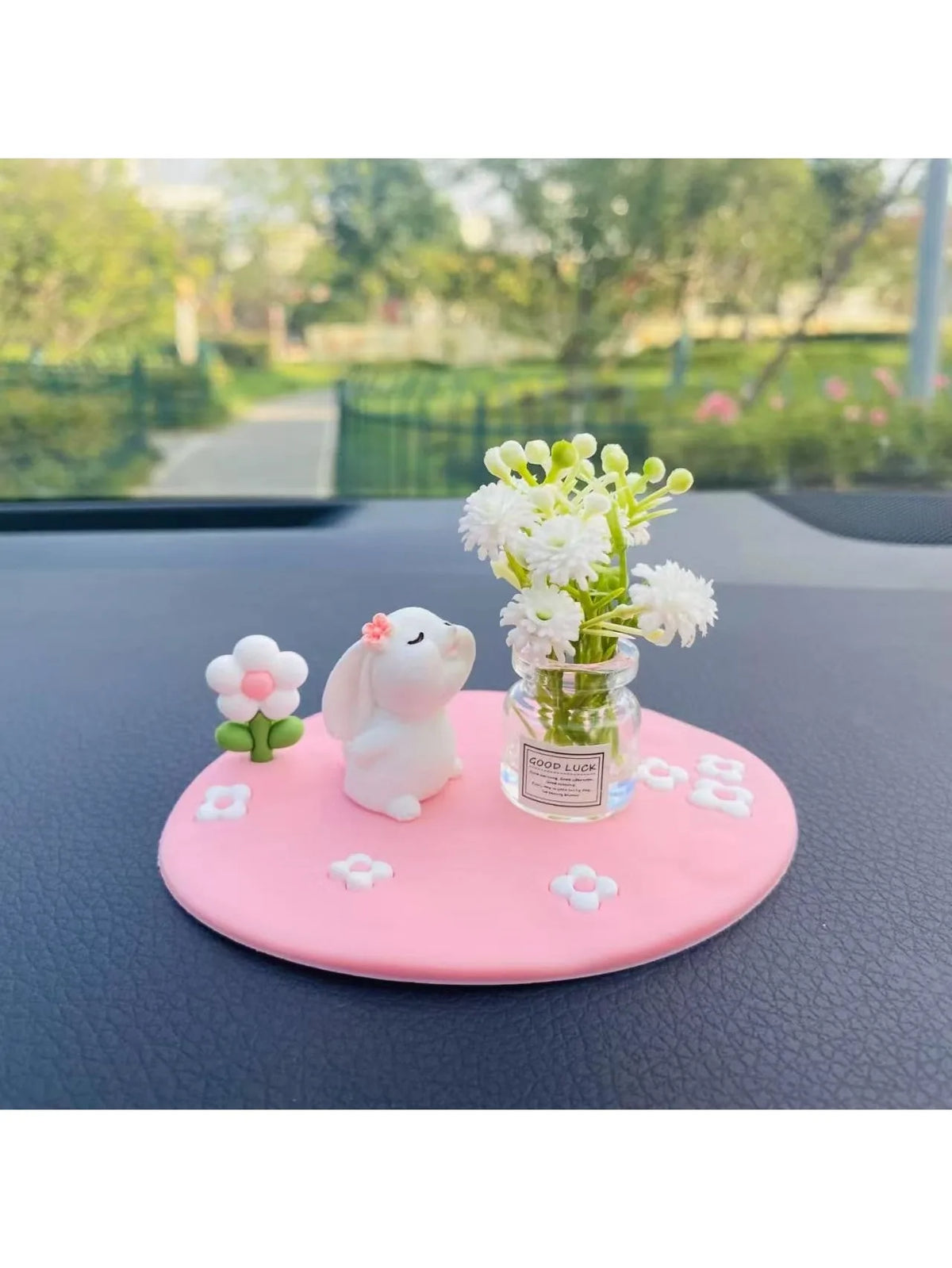 Cute Creative Daisy & Clover Pads | Mini Car & Desktop Ornaments | Perfect for Car Interior Decoration
