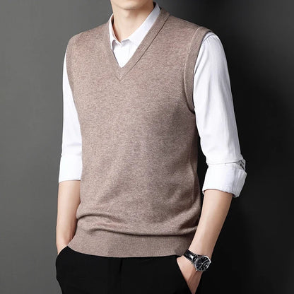 Men's Solid Color Sweater Vest Casual Fashion Warm Top for All Seasons Comfortable Breathable Layering Essential