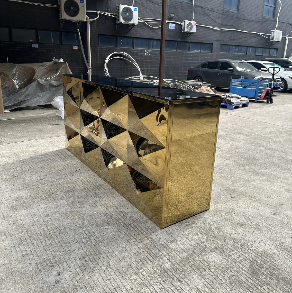 Modern Style High-quality Glass Topped Stainless Steel Wedding Counter Table for Events/decorations/weddings/parties