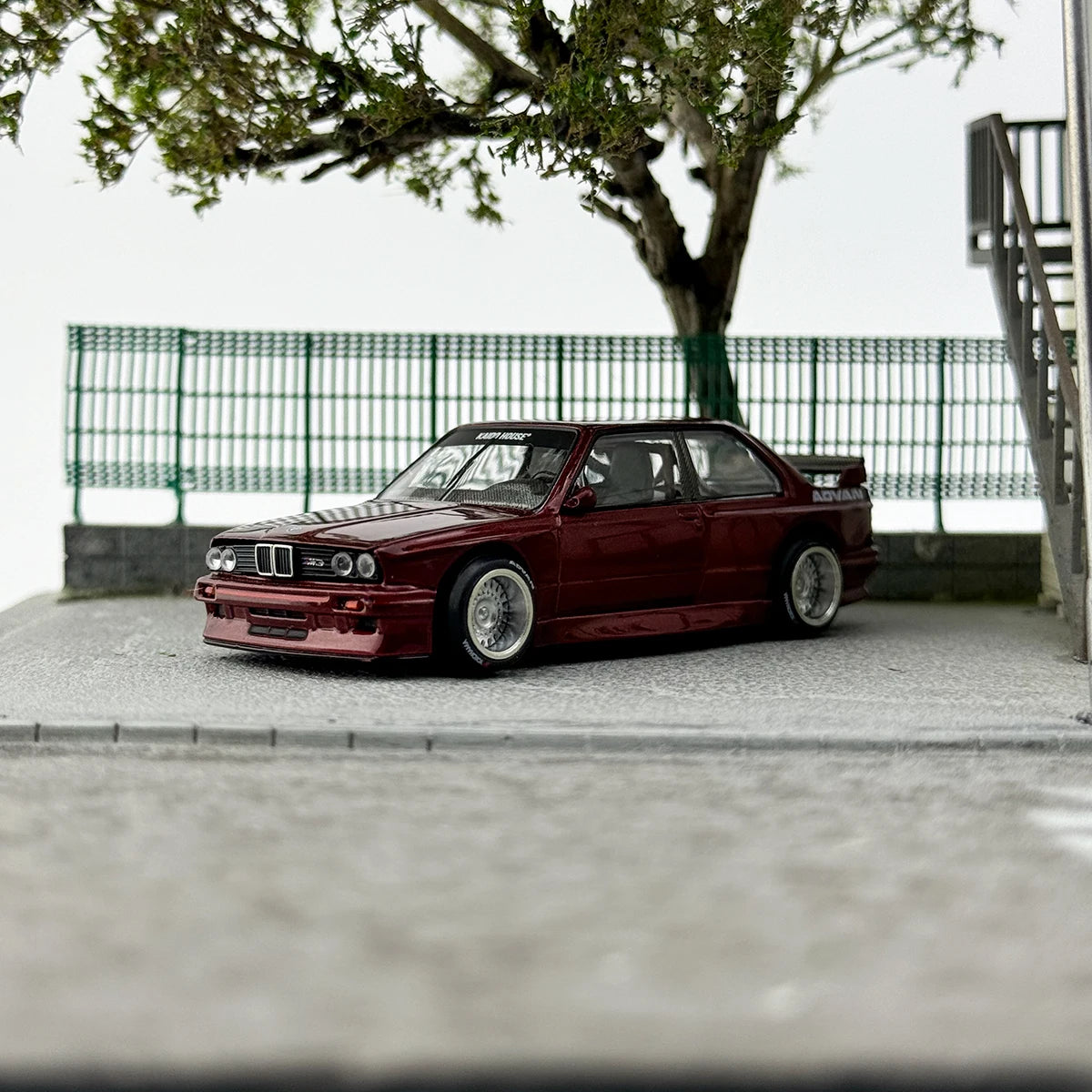 Kaido House1:64 162 BMW M3 E30 front cover open alloy die-cast miniature model, adult collection pieces,children's gifts