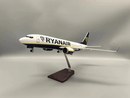 Ryanair Ireland B737-800 Aircraft Model 1:85 Scale 47cm 737 Aircraft Model Die-Cast Resin Aircraft with LED Lights Display Toys