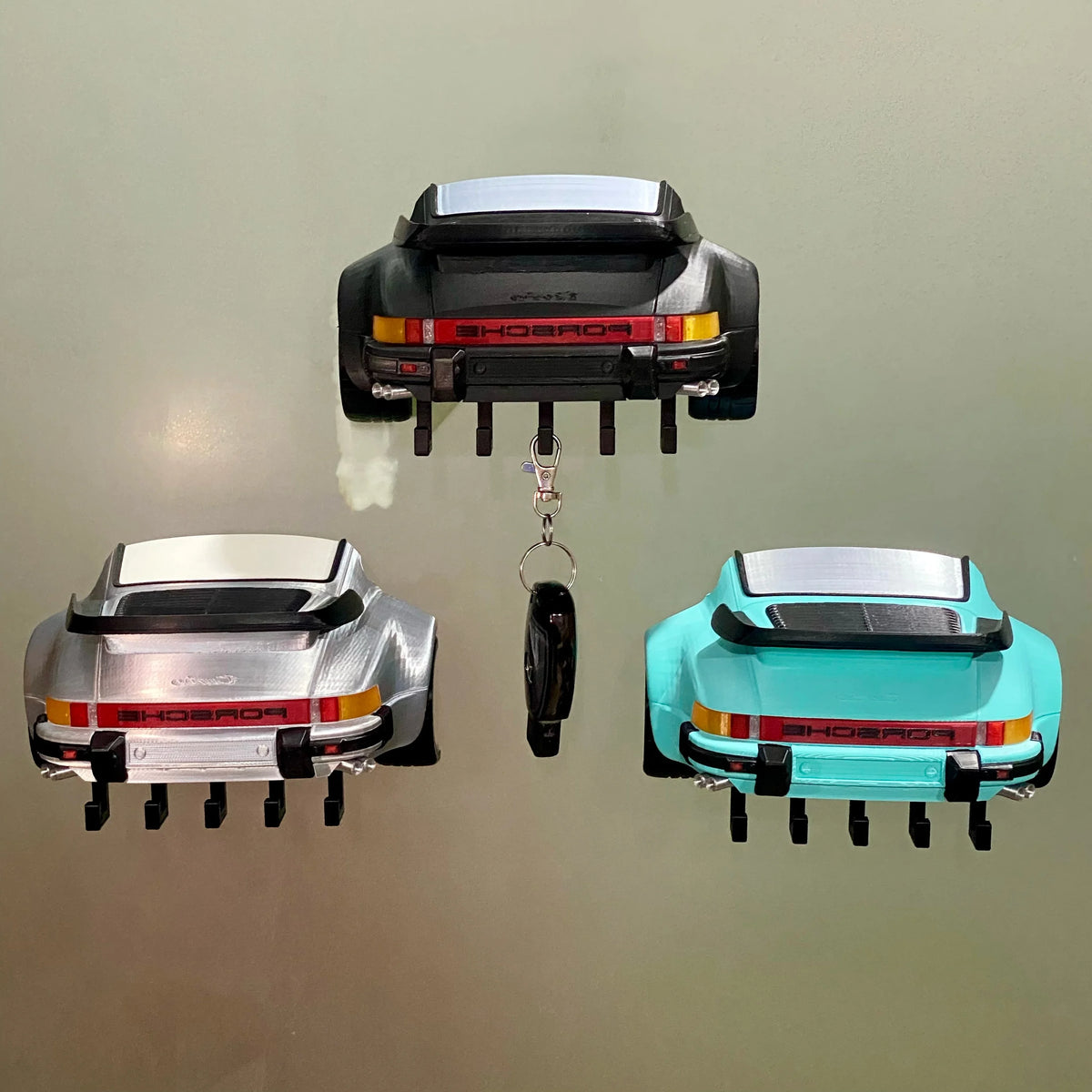 930 Turbo Classic 911 GT3 RS Mini Race Car Keyring hook Hanging Automobile Culture Home Wall Art Decor Car Model Ornament Gift