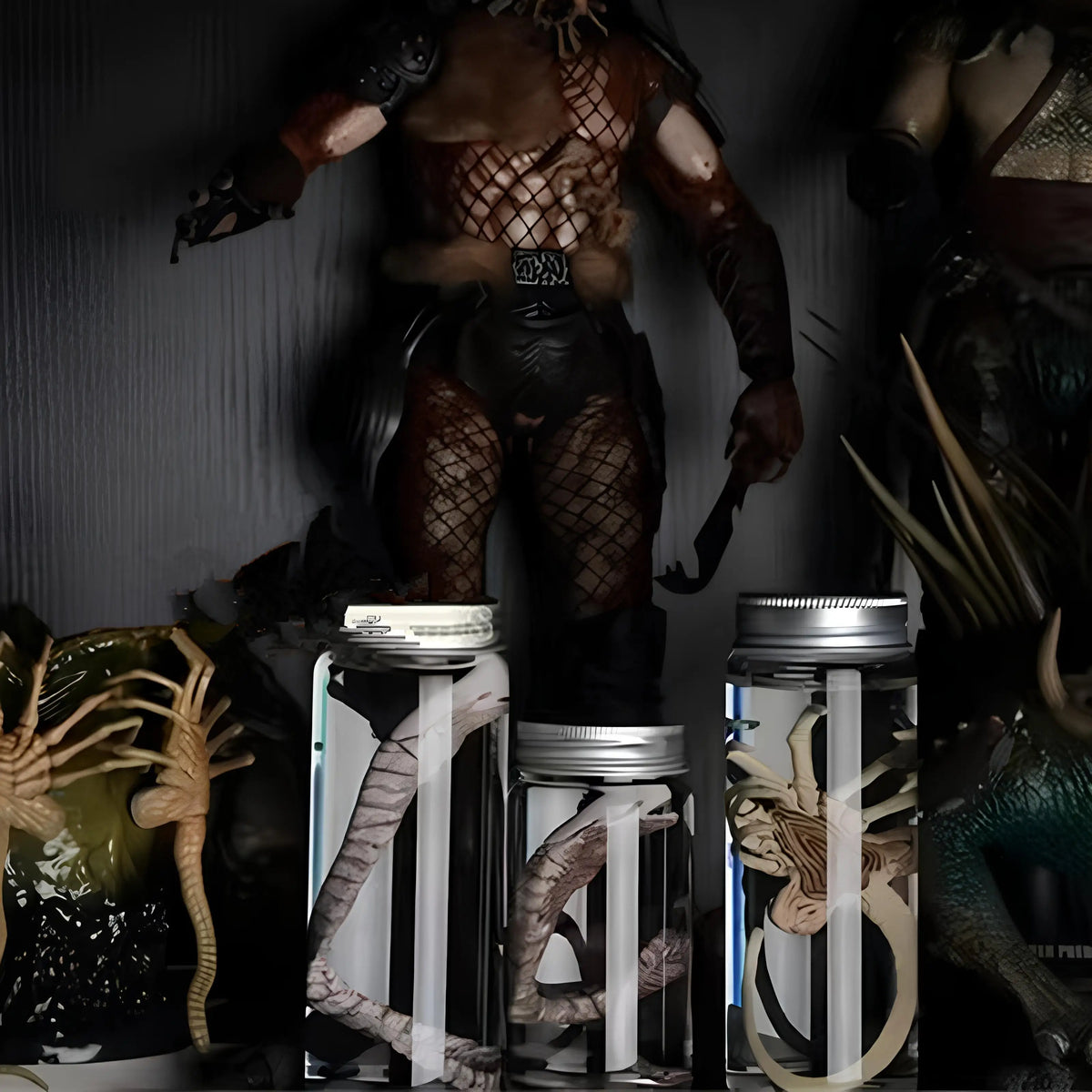 Alien Jar Xenomorph Specimen Facehugger Embryo Jar Movie Prop Replica