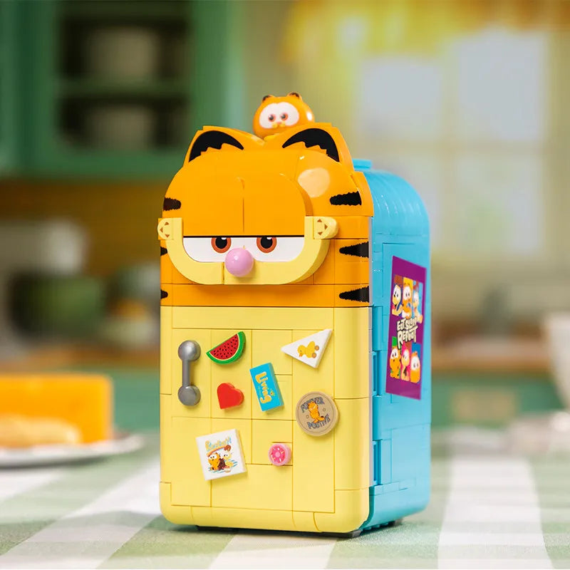 Pantasy Garfield Crystal Ball Series Fun Gashapon Machine Building Block Puzzle Model Desktop Ornament Children's Gift