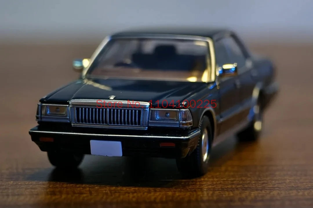 In Stock TAKARA TOMY TOMYTEC 1/64 LV-N168C Nissan Cedric HT V30 Spot Goods Model Car Collect Edition Alloy Die Casting Toy Car