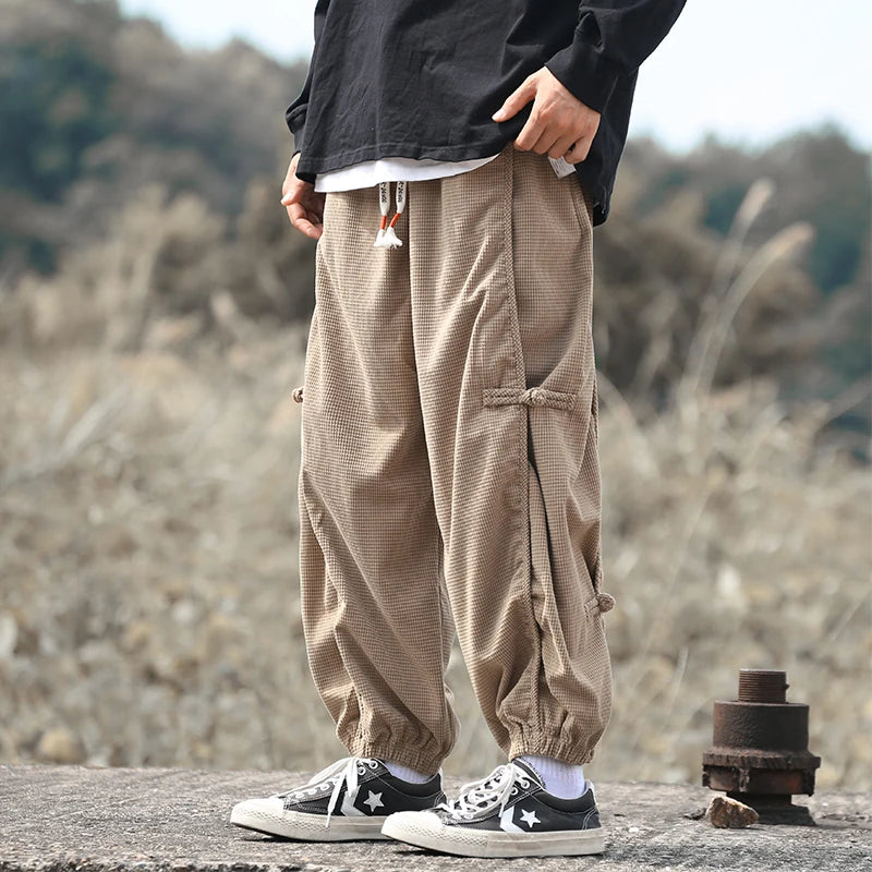 New Chinese Style Hanfu Cargo Pants Man Outdoor Buckle Design Stereo Clipping Japanese Casual Pants Elastic Waist Hallen Pants