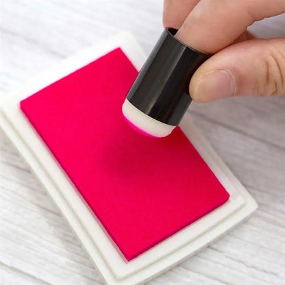 10Pcs Face Brush ，3pcs Finger Sponge Case Daubers Foam and 6pcs Paint Sponges for Oil Acrylics Watercolor Rock Canvas Painting