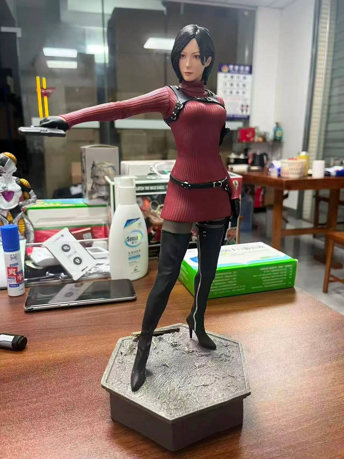 Ada Wong Figure, Resident Evil Game Merchandise, Red-Clothed Female Agent Static Statue Model