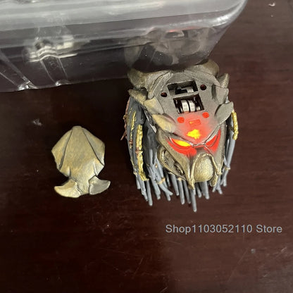 Elder Predator Figure With LED Predator VS Alien Edition Predator Alien Hunter Action Figure Model Collectible Gifts