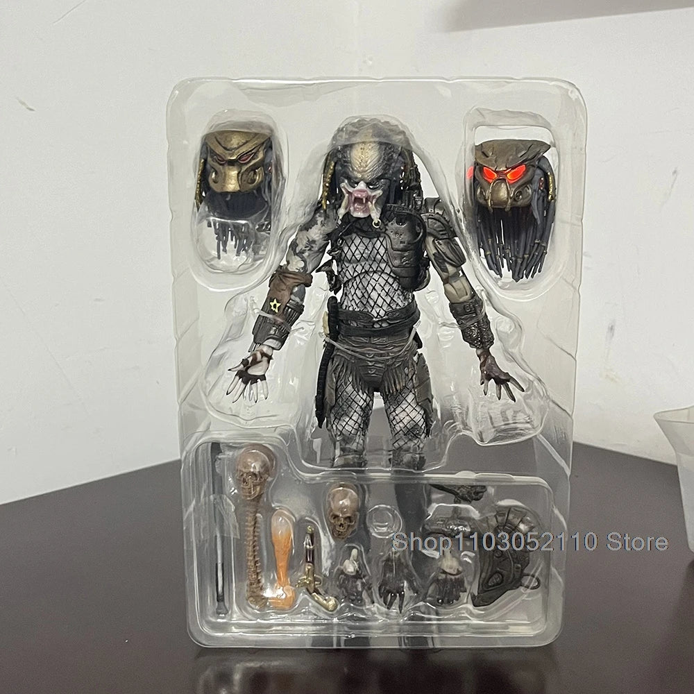 Elder Predator Figure With LED Predator VS Alien Edition Predator Alien Hunter Action Figure Model Collectible Gifts
