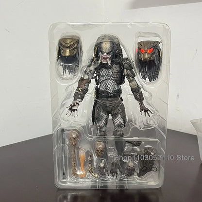 Elder Predator Figure With LED Predator VS Alien Edition Predator Alien Hunter Action Figure Model Collectible Gifts