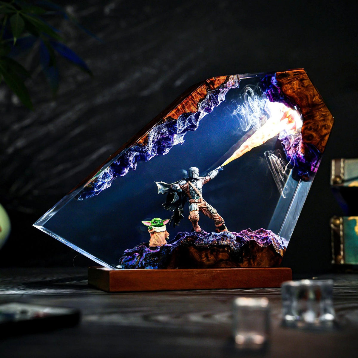 The Mandalorian Resin Art Lamp, Exquisite Craft Home Decor Collectible Figure Ornament
