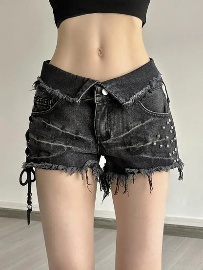 Punk Style Rivet Stitching Denim Shorts Black Low Rise Skinny Lace-Up Short Jeans Women Gothic Streetwear Y2K Distressed Shorts