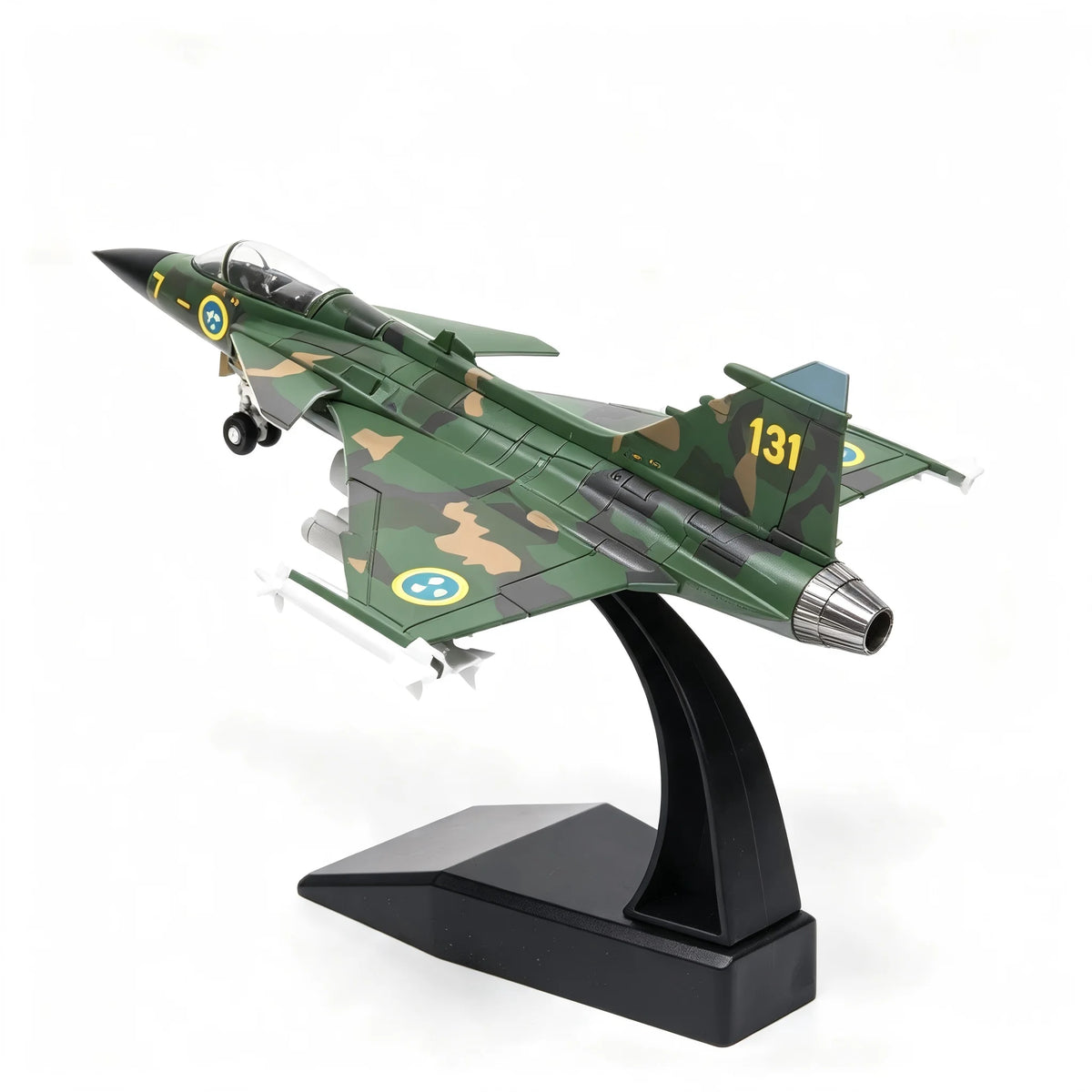 1/72 SAAB JAS-39 Gripen Fighter Jet Model Swedish Air Force Multirole Combat Aircraft Plastic Assembly Kit DIY Military Airplane