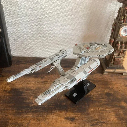 729pcs USS Enterprise NCC-1701 Midi-Scale Model Moc Building Blocks Bricks Diy Spaceship Creative Assembly Educational Toy Gift