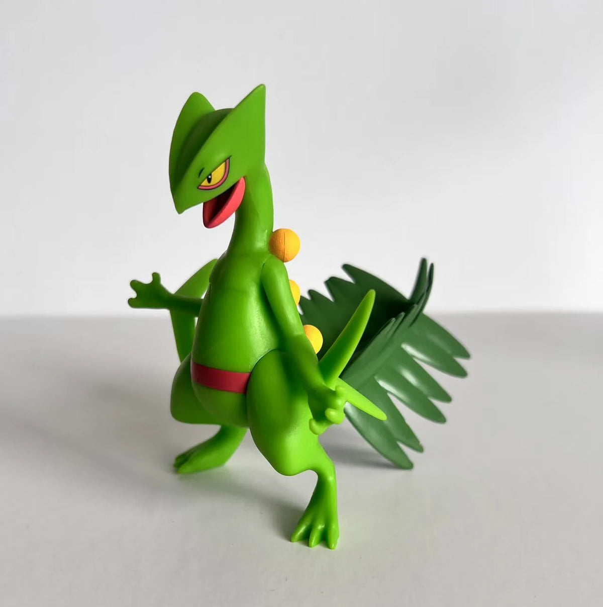 New 9CM Pokemon Sceptile Action Figures Statue Collectible Model Novel  Toys Creative Gift