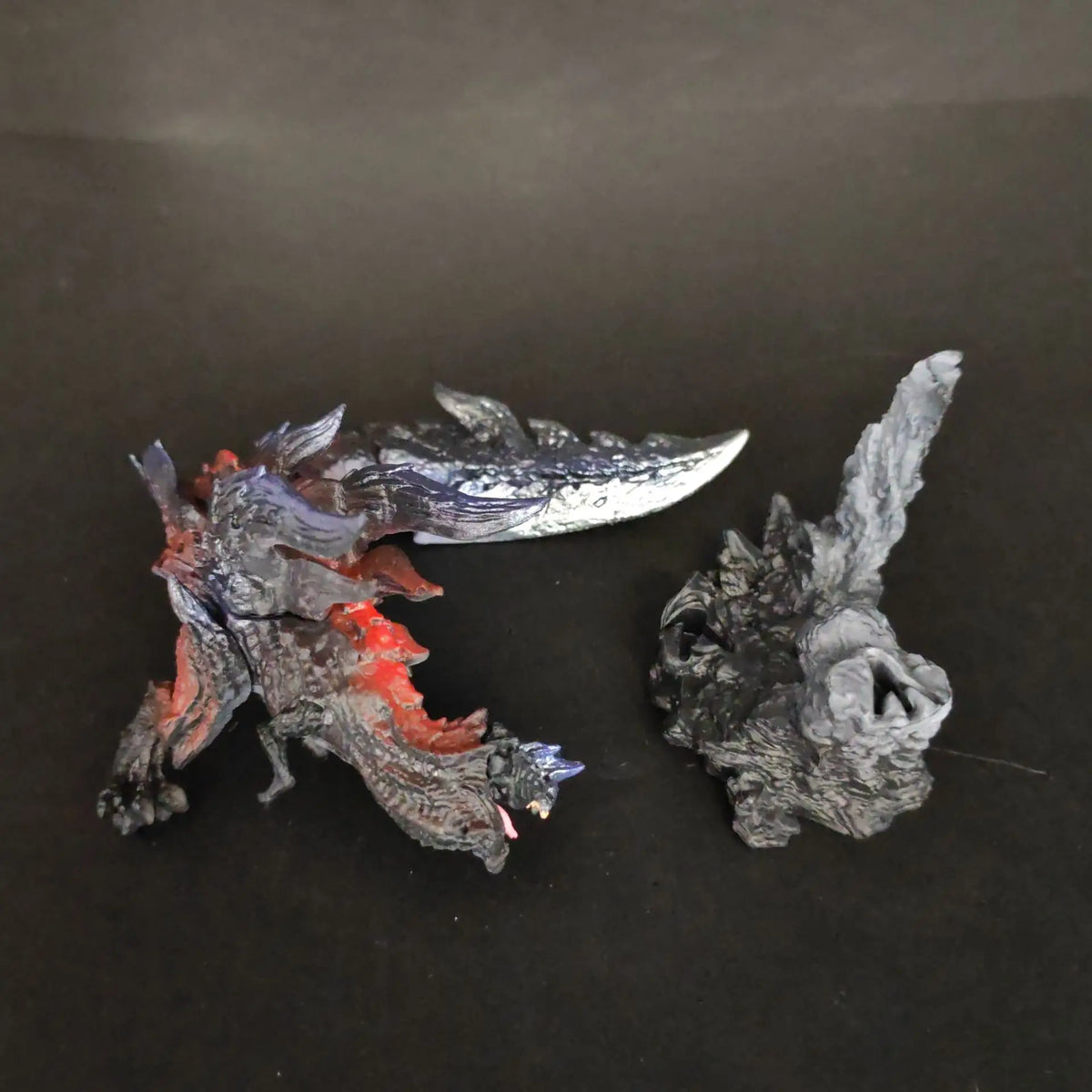 【In Stock】New Monster Hunter World Glavenus Rathalos Action Figure Game Model Collectible Toys Desktop Decoration Car Dashboard