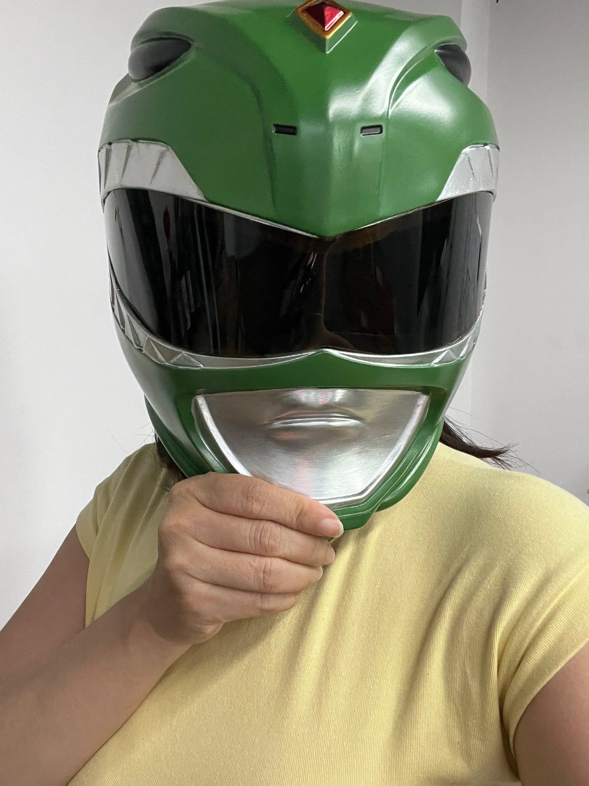 Power Rangers Lightning Collection Mighty Morphin Green Ranger Helmet Replica Green Helmet Cosplay Toy for Birthday Gift TK187