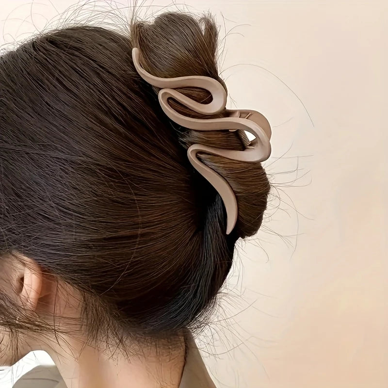 Women'S Matte Wave Hair Clip - Retro Y2K Style, Solid Color Shark Clip - Easy To Knot And Style