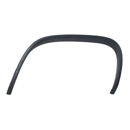 For Porsche Macan 95B 2022 2023 95B807811 Car Rear Lip Exhaust Frame Rear Bumper Tailpipe Frame Decoration Cover Accessories
