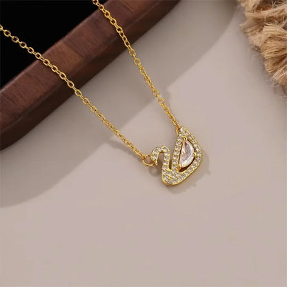 Elegant Pearl Necklace For Women Heart Pendant Necklaces Luxury Imitation Pearls Chain Necklaces Korean Jewelry Girls Gifts