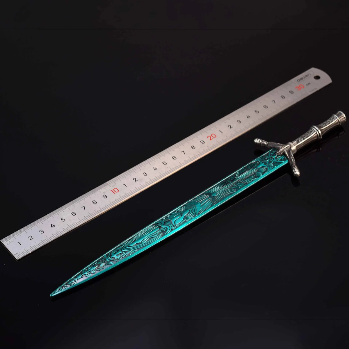 Mini Dark Moon Sword Keychain ER Game Peripherals Ranni Hand of Malenia Moonveil Sword Model Key Ring llavero Gift Toys